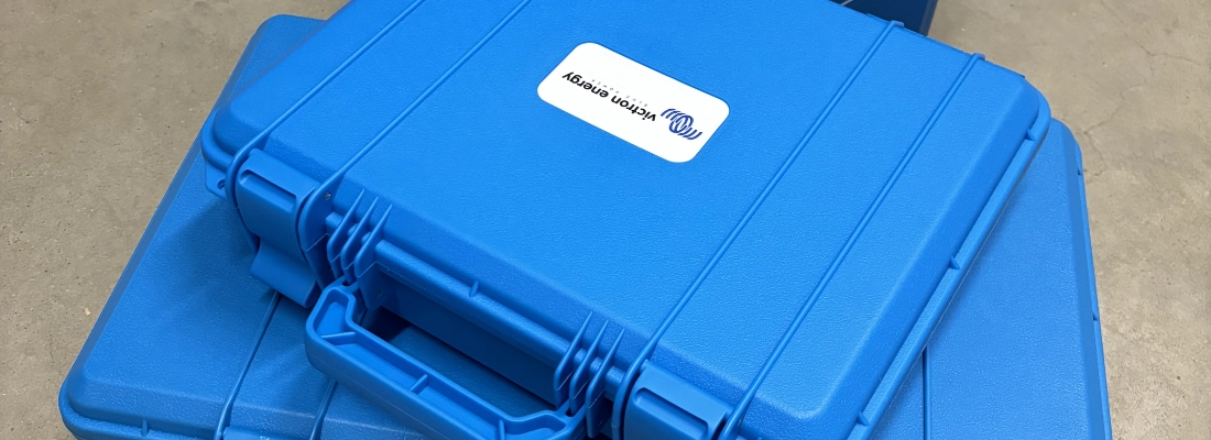Nová pouzdra na nabíječky Victron Energy IP65